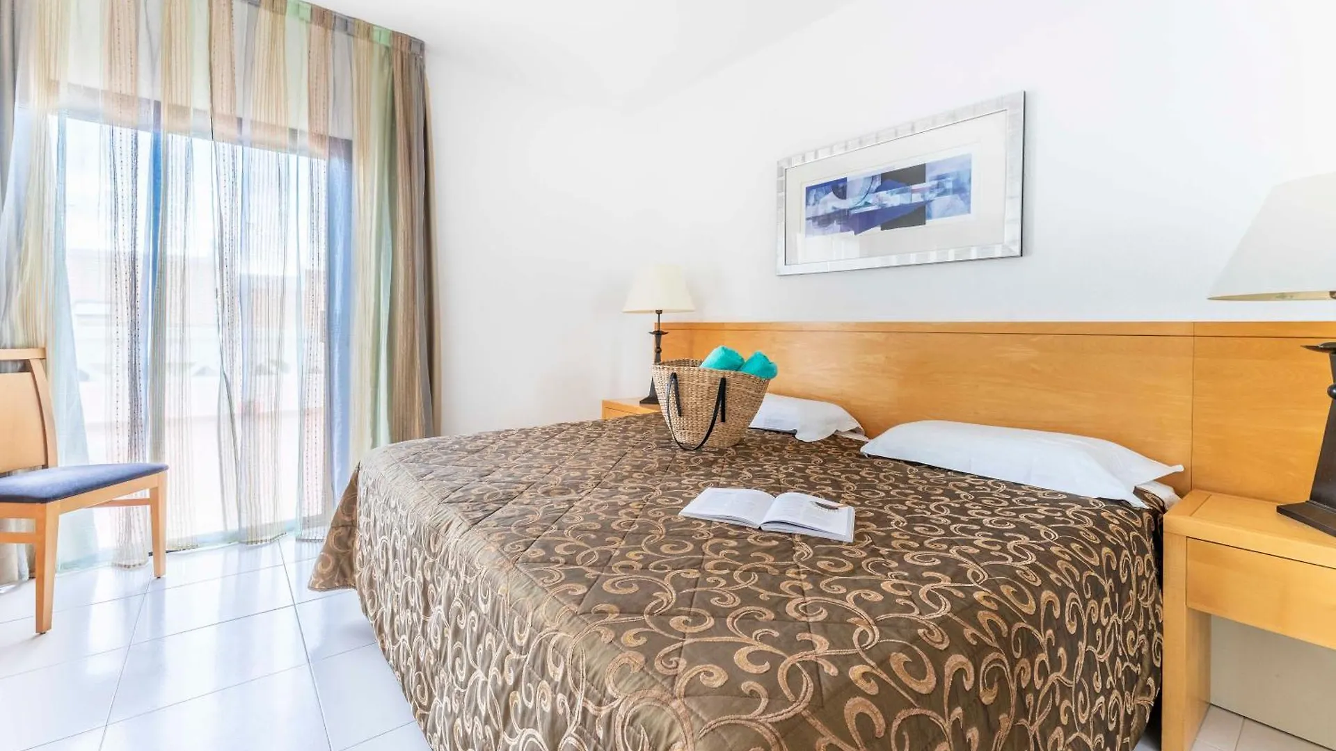 Hollywood Mirage - Excel Hotels & Resorts Los Cristianos  Lägenhetshotell